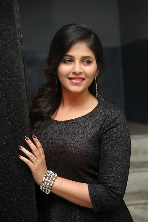 Anjali at Chitrangada Movie Success Meet
