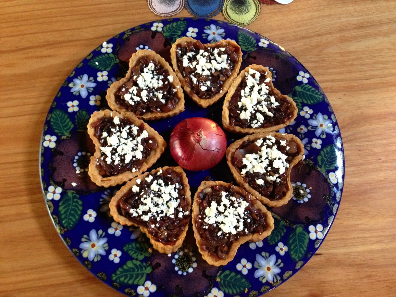 47 Cats Garlic And Onions Photos See more ideas about pets, cute animals, animals.