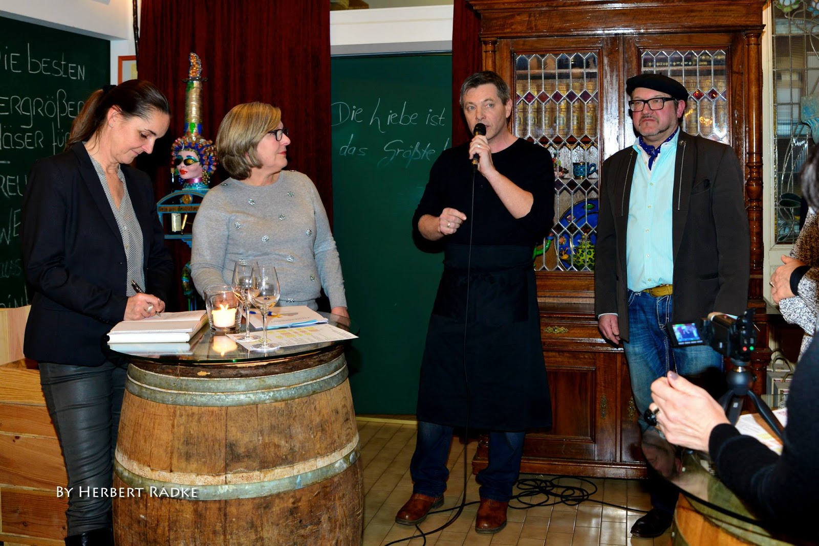 stuttgartcooking: Gemüse-Schmarrn mit einem Joghurt-Radieschen-Dip stuttgartcooking: Gemüse-Schmarrn mit einem Joghurt-Radieschen-Dip