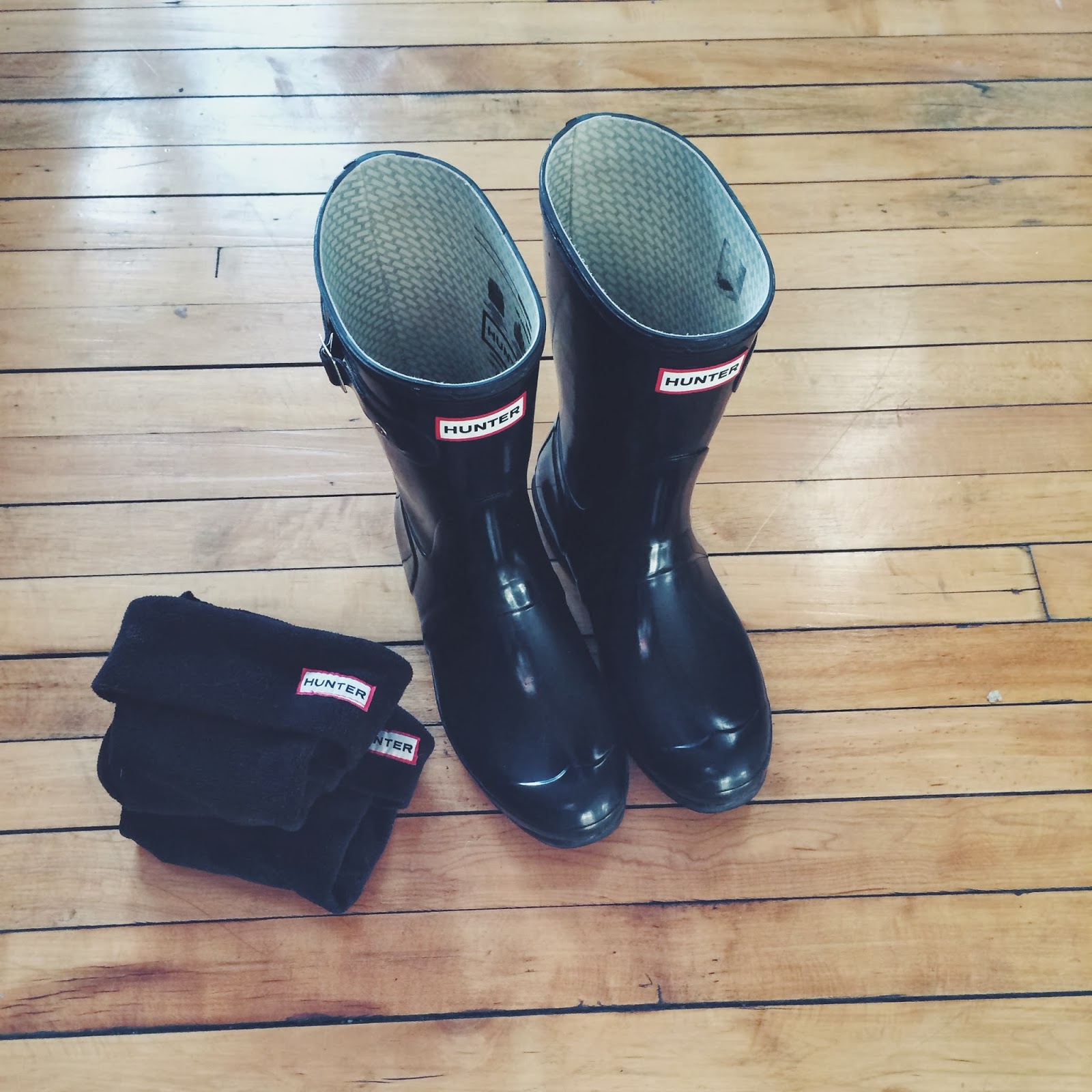 black gloss short hunter boots