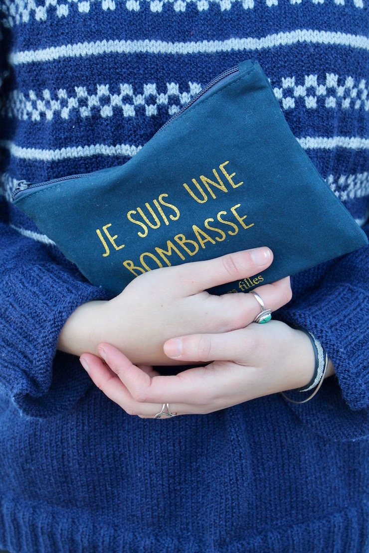 Hand-knit sweater, black skinny jeans, clutch #ootd #dailyaffirmations