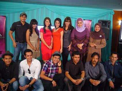 Hulla Drama  Akasia TV3, NORA ELENA ~ harian hullahup