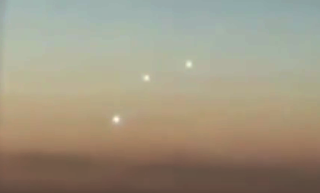 Strange lights spotted off Newport Beach Coast - Witness says they were coming downward not up! Lights