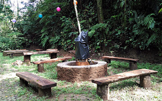 Tempat api unggun - Taman Safari Lodge