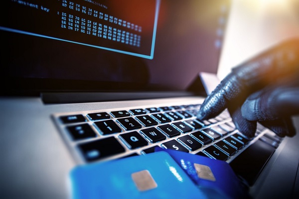 أكبر البنوك في كندا تتعرض للاختراق والهاكرز يطالبون بمليون دولار كفدية أكبر البنوك في كندا تتعرض للاختراق والهاكرز يطالبون بمليون دولار كفدية