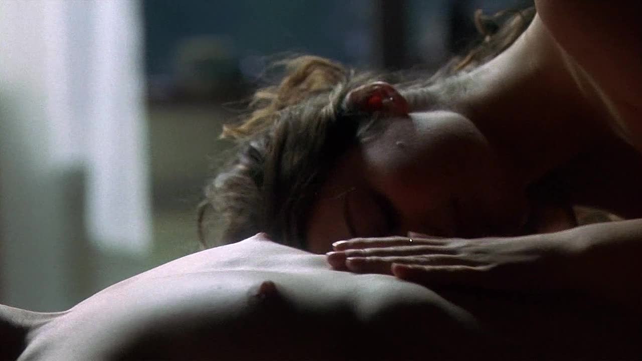 Piper perabo nipple