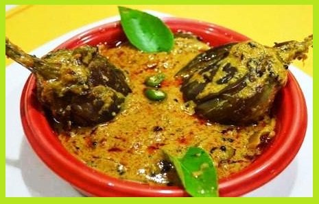 स्पाइसी बैंगन की सब्ज़ी बनाने की विधि - Baingan Ki Sabzi Recipe in Hindi
