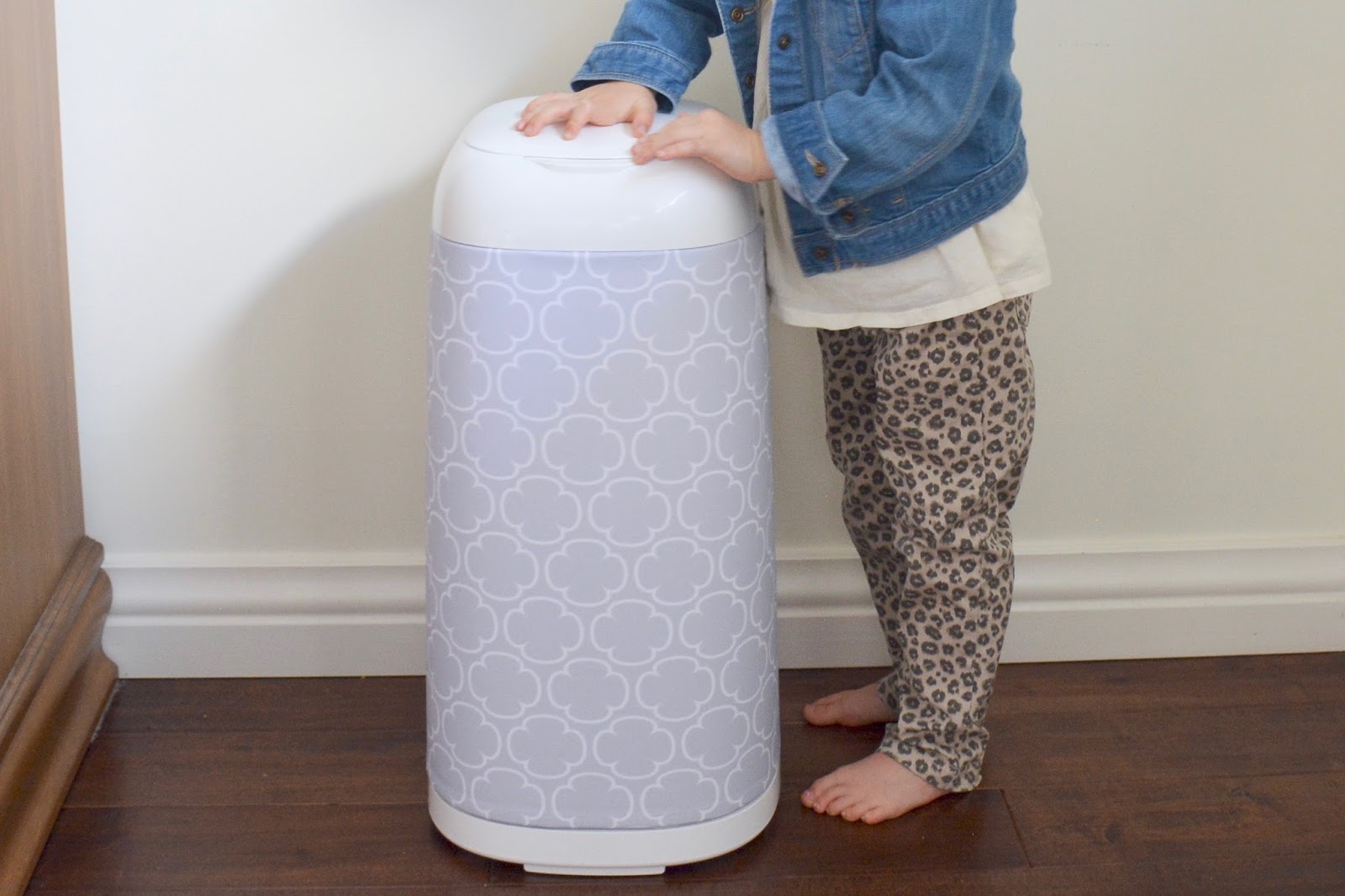 The Pampered Baby Diaper Genie Expressions {Review + Giveaway}