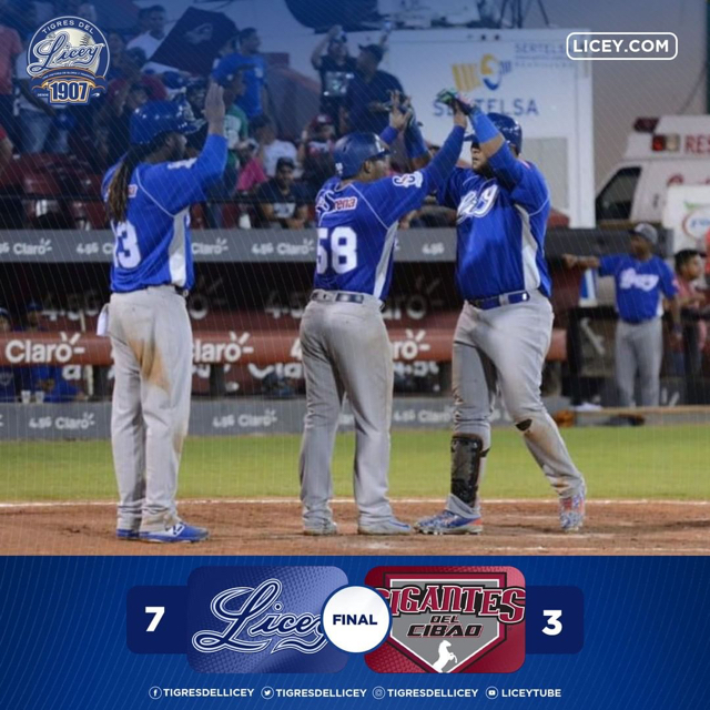 Juan Francisco remolca cuatro y el Licey empata con los Gigantes Juan Francisco remolca cuatro y el Licey empata con los Gigantes