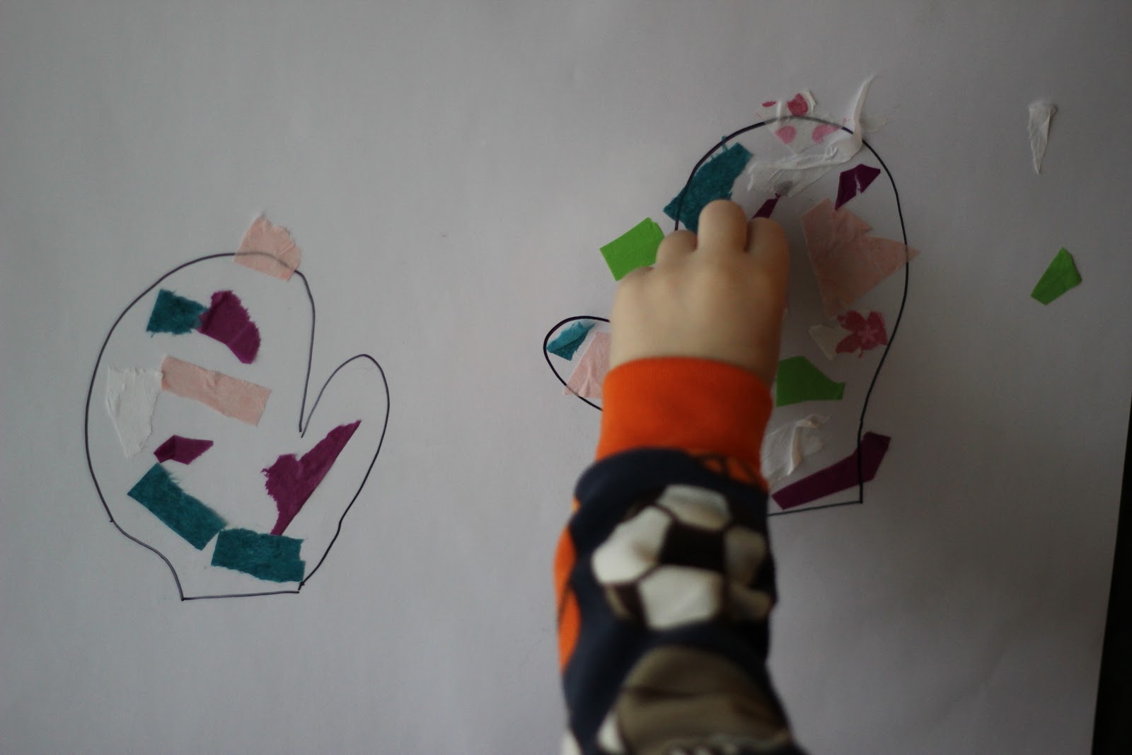 Toddler Approved!: Tissue Paper Mitten Sun Catcher
