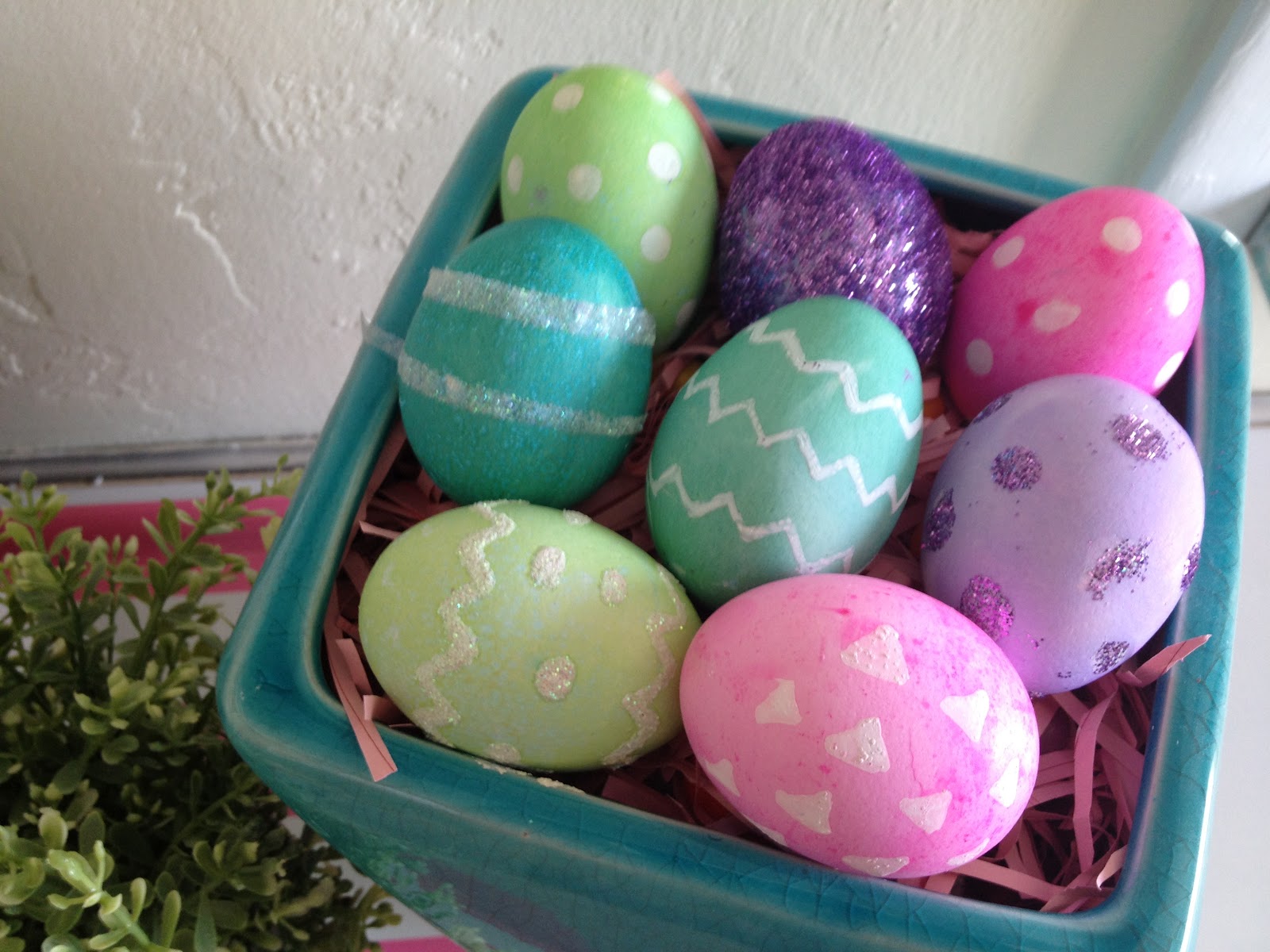DIY Polka Dot and Glitter Easter Eggs Pretty Providence