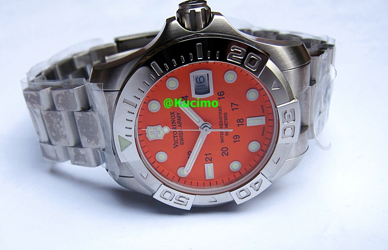 victorinox 500m dive master automatic