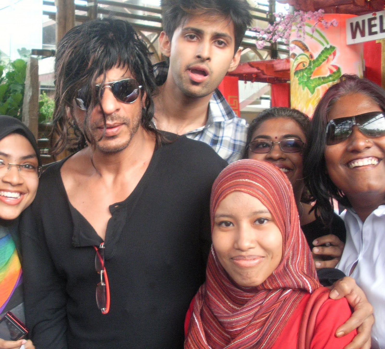 Shahrukh Khan ( DON 2 )