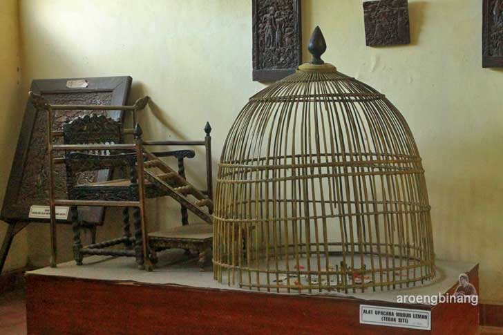 museum benda kuno keraton kasepuhan cirebon