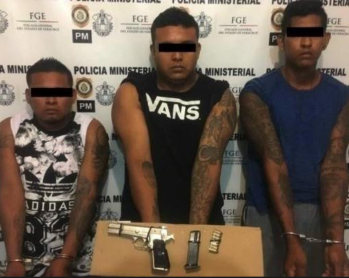 Tras detención de tres descubren posibles nexos de fiscalía con asaltabancos de Minatitlán. Noticias en tiempo real