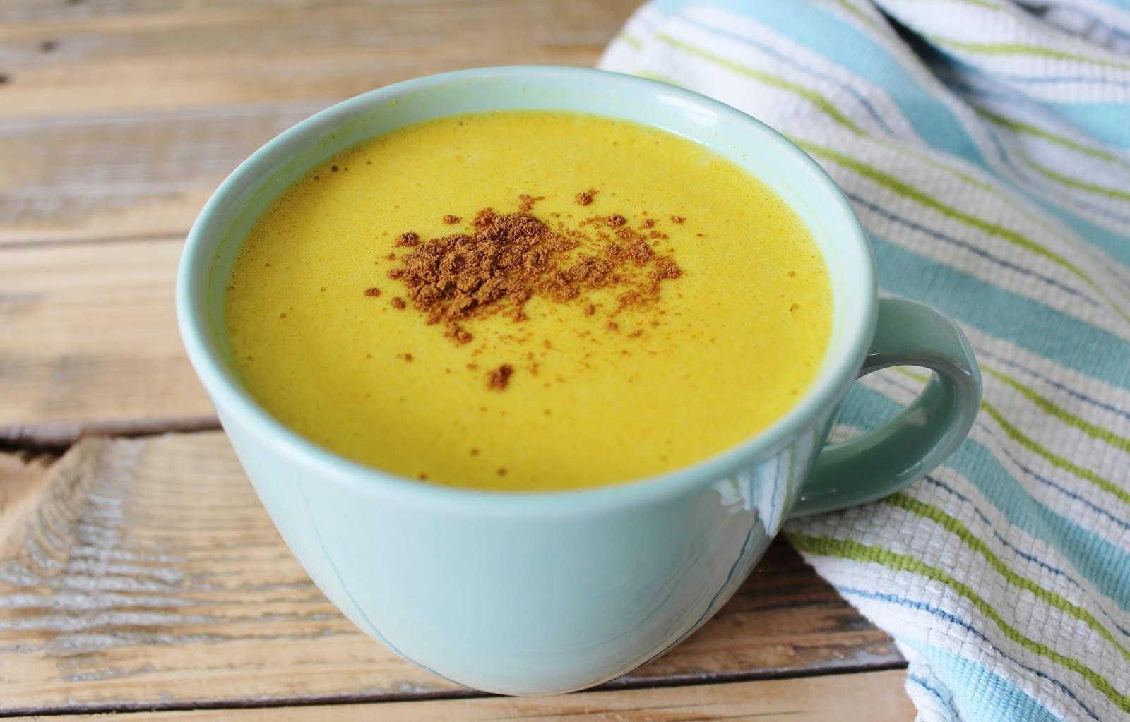 Cinnamon Cardamom Keto Turmeric Latte Paleo, Low Carb, GlutenFree, Keto