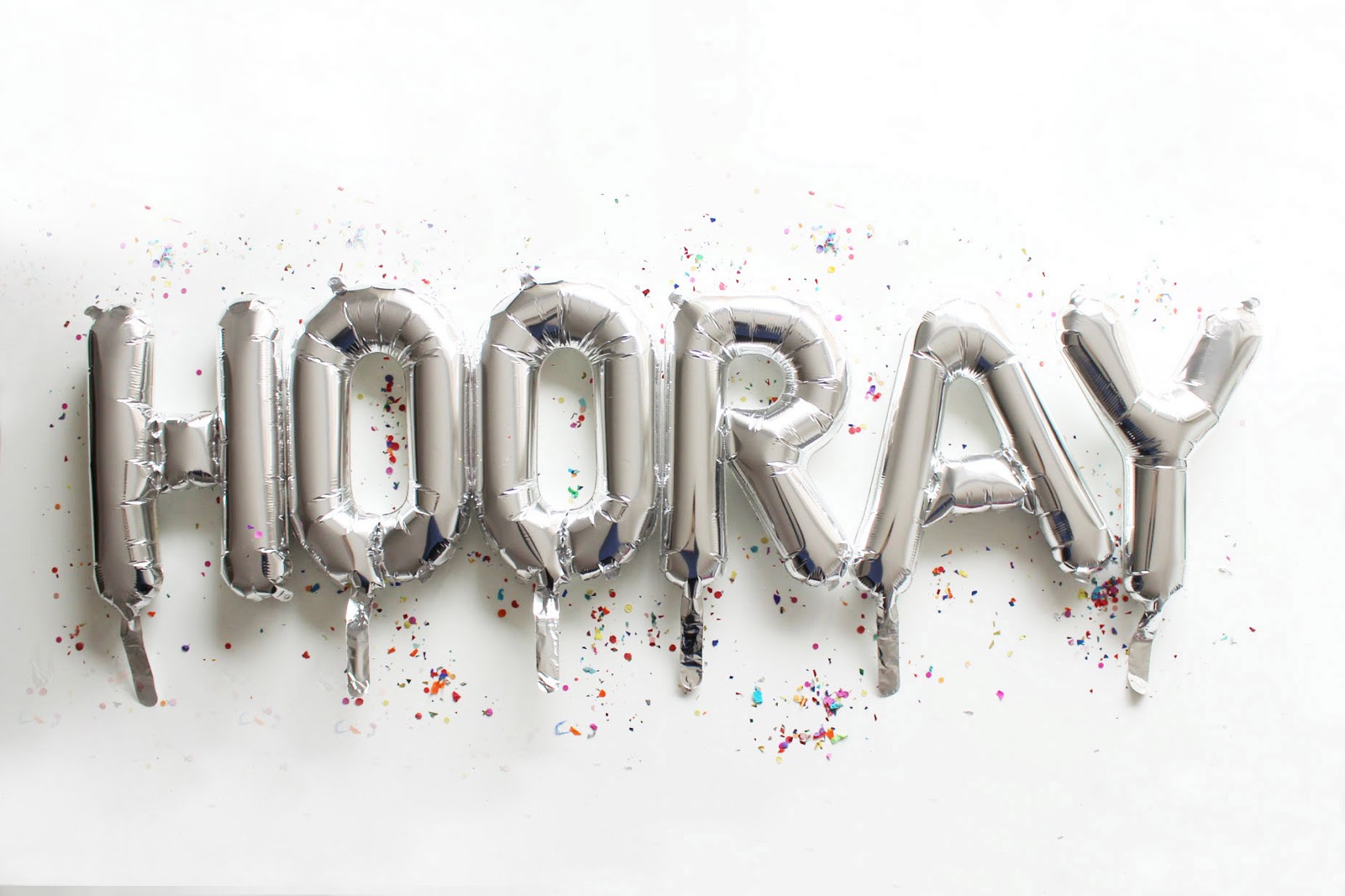 Hooray! Balloon Message Desktop Wallpaper | Poppytalk