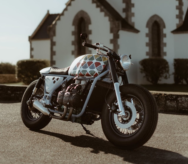 Honda GL1000 By Sur Les Chapeaux De Roues