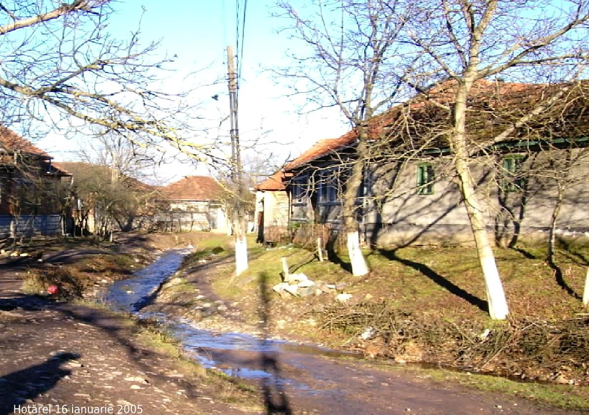 Hotarel, Bihor, Romania 16 ianuarie 2005 ; Hotarel Bihor, Romania 16.01.2005 ; satul Hotarel comuna Lunca judetul Bihor Romania