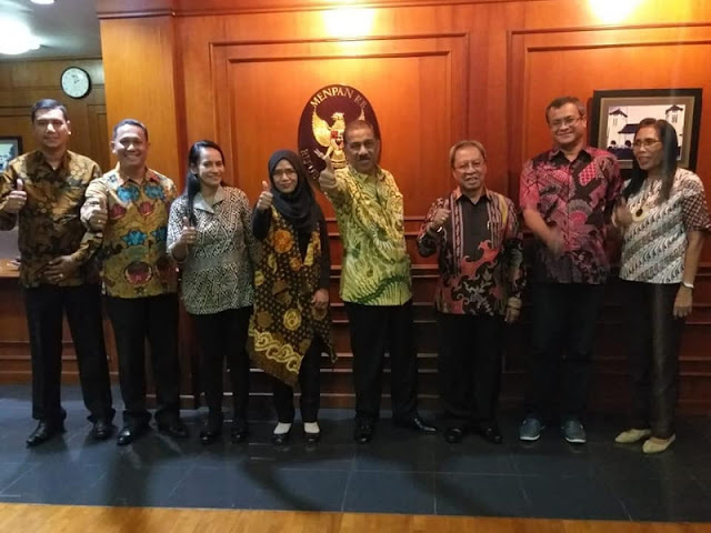 Pemkot Ambon Masuk 25 Besar Seleksi Lapor SP4N Pemkot Ambon Masuk 25 Besar Seleksi Lapor SP4N