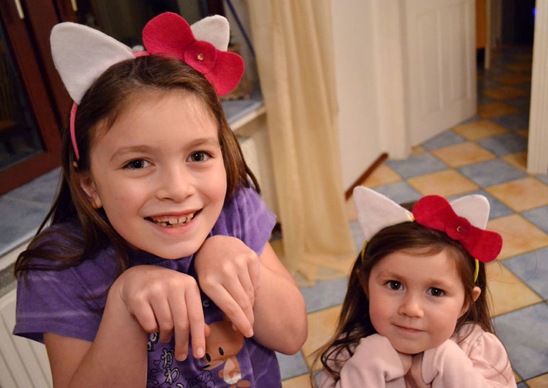 Sunny by Design Hello Kitty Ears tutorial