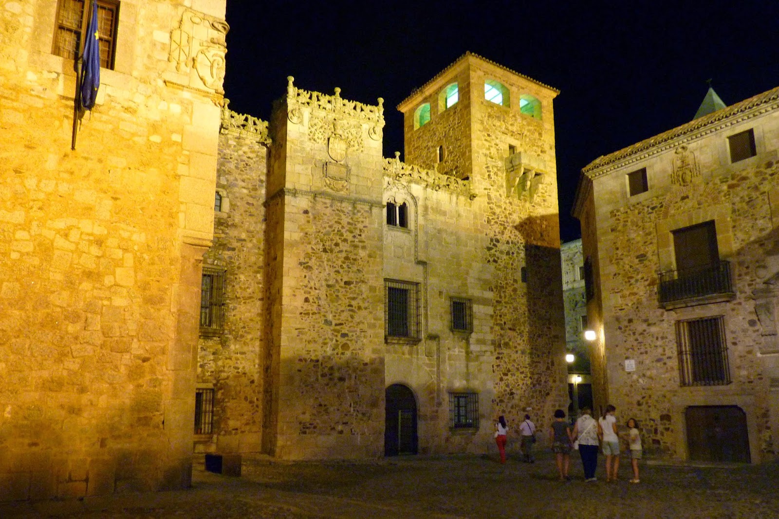 Cáceres, Plaza de San Jorge, Palacio de los Golfines de Abajo. Cáceres, Plaza de San Jorge, Palacio de los Golfines de Abajo.