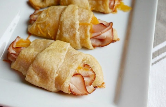 Turkey and Cheese Crescent Rolls #dinner #quickandeasy