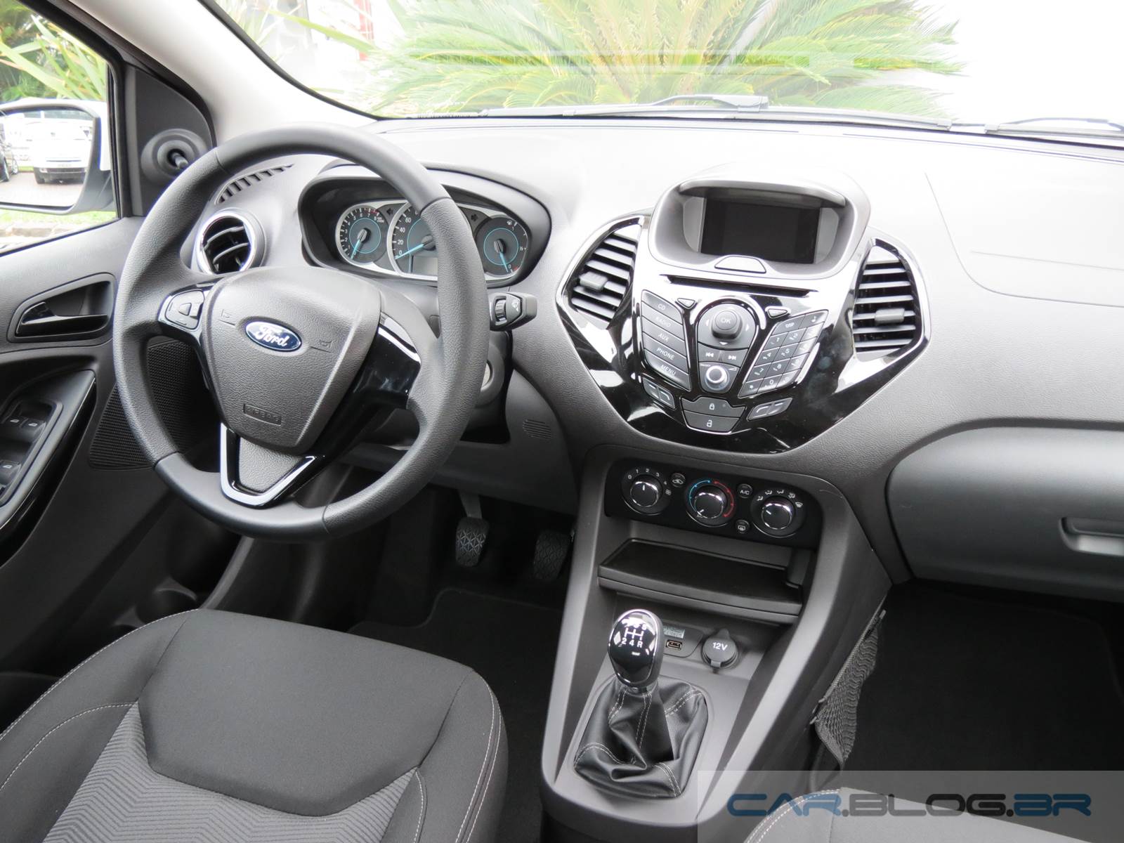 Novo Ford Ka+ SEL 1.0 2015 - interior