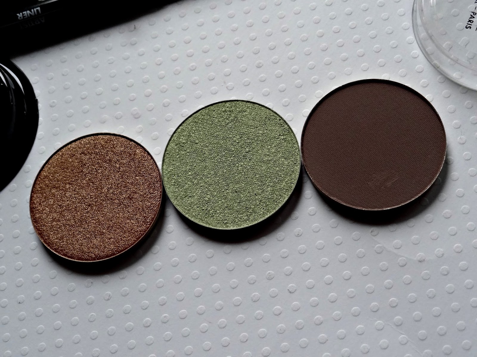 make up for ever artist eyeshadows in i662, m558, i330 Review, Photos & Swatches