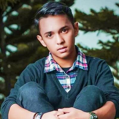 Lirik Lagu Aiman Tino - Permata Cinta | Lirik Lagu Lebih