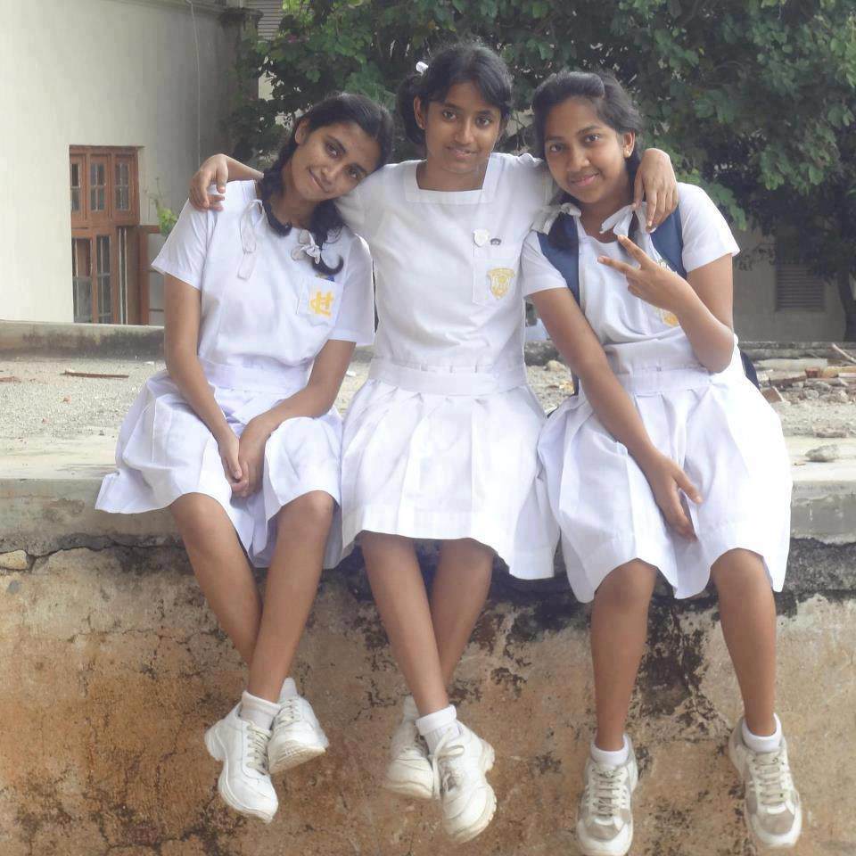 Sri Lanka School Girls Sinhala Life News