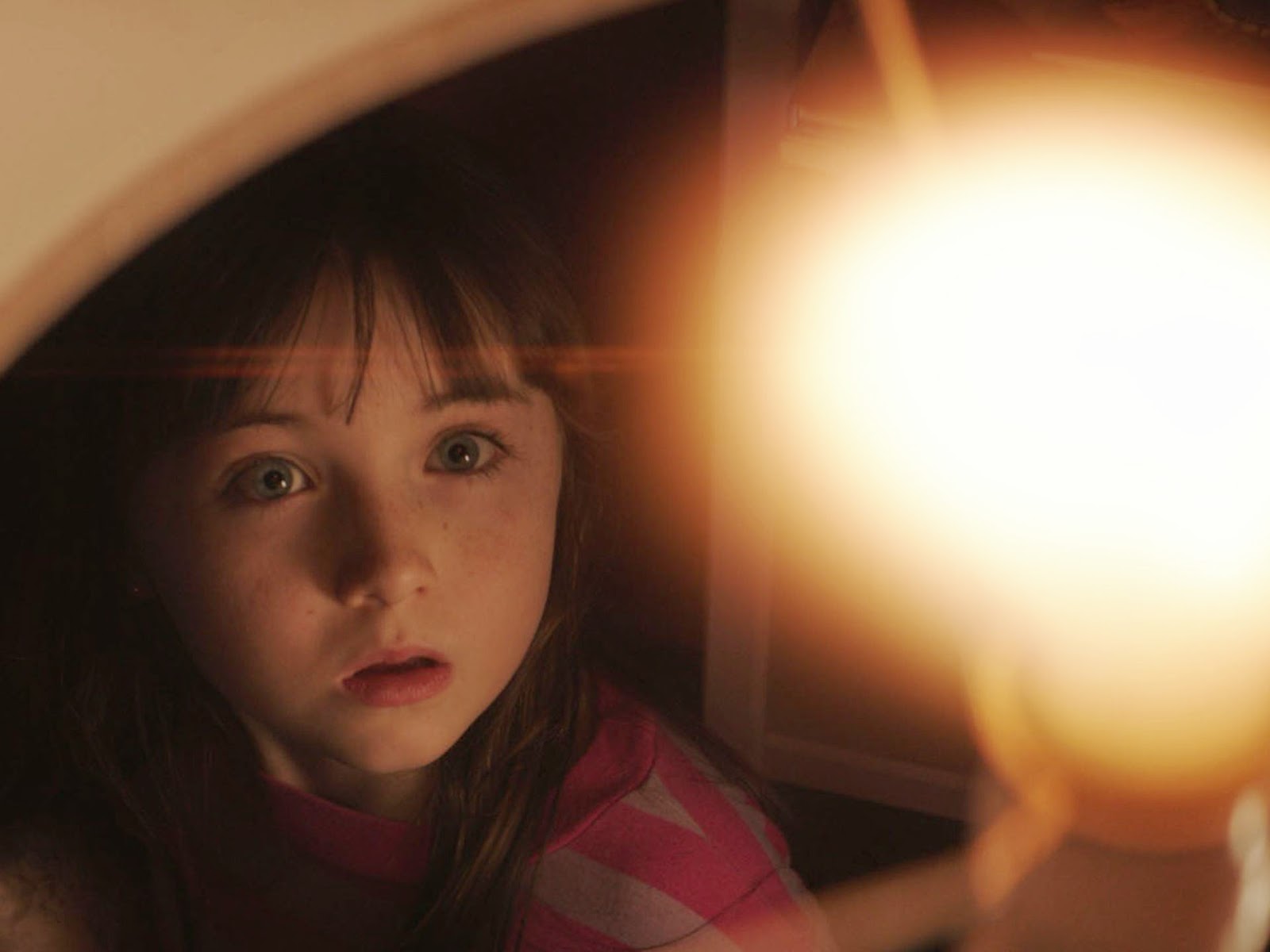 Poltergeist Trailer and Poster of the remake! : Teaser Trailer