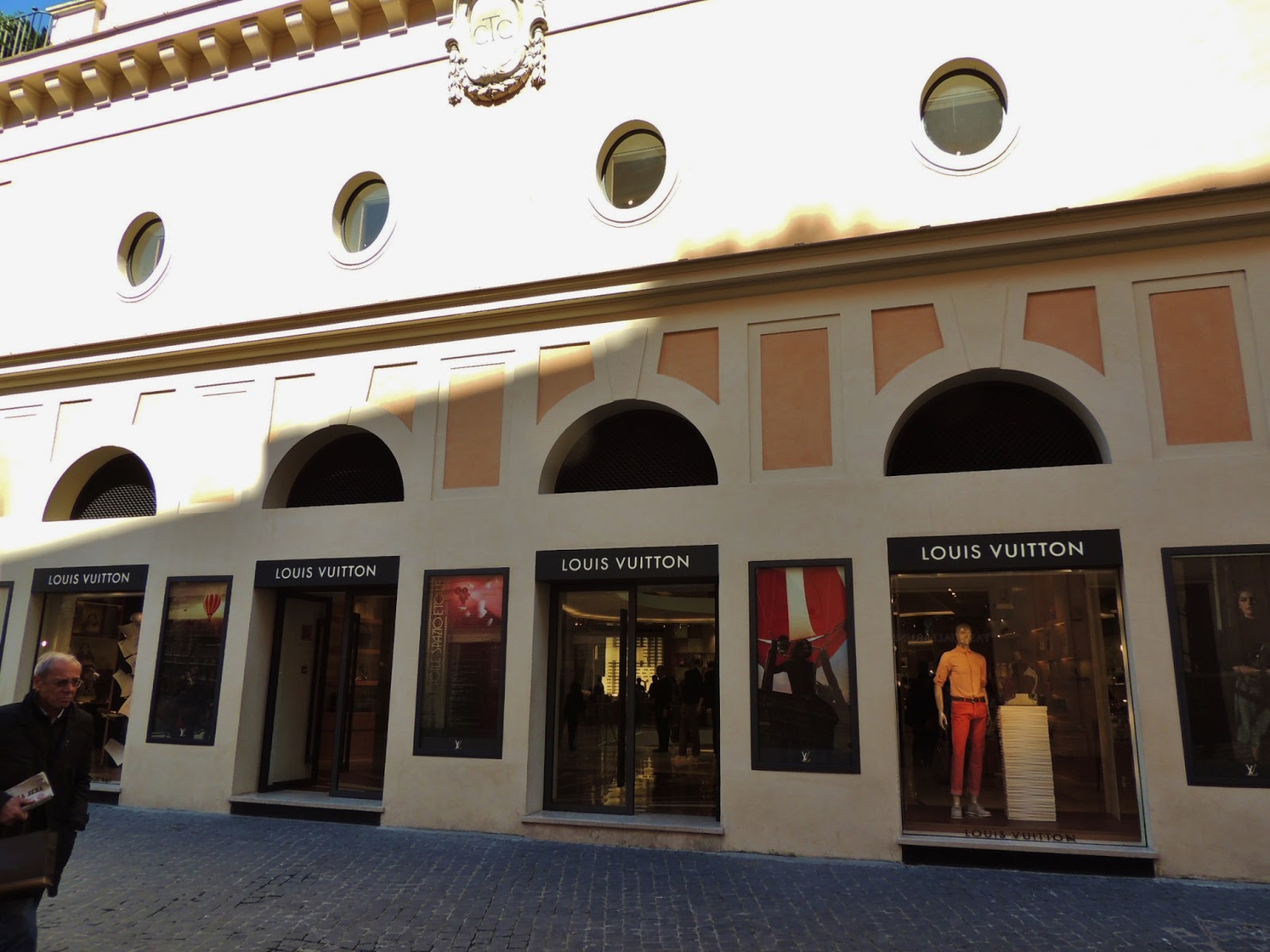 Crazy Louis Vuitton Store In Rome, Italy