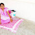 கணவருடன் சேர்த்து வைக்ககோரி பெண் வக்கீல் தர்ணா போராட்டம்..
