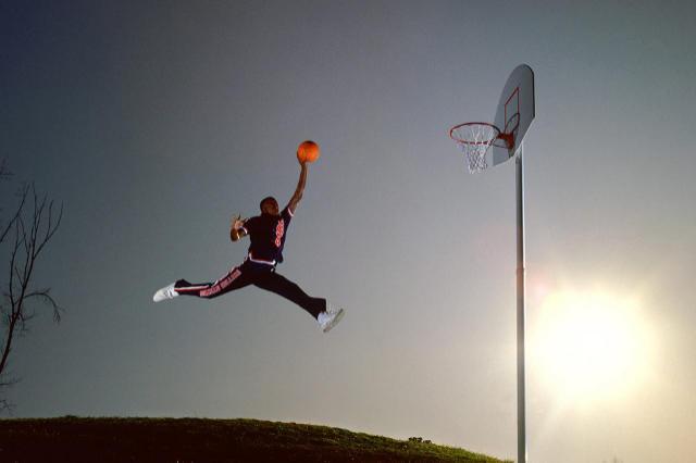 Plagio o inspiración: el escándalo legal detrás de una foto icónica de Michael Jordan que se hizo l