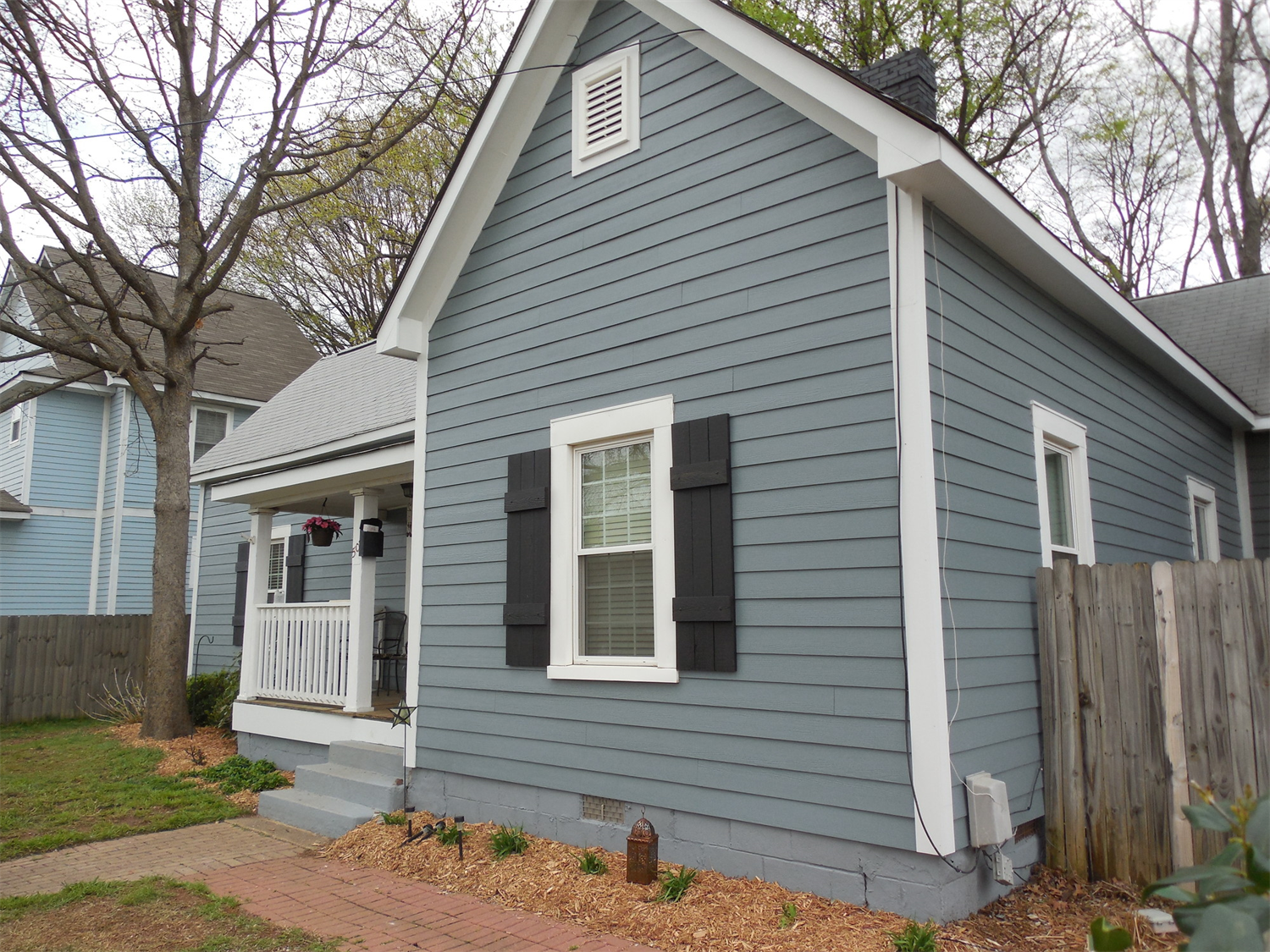 Wilderness Construction How To Match Shingles And Siding Perfectly Roofing Company Ann Arbor Companies Roof Replacement
