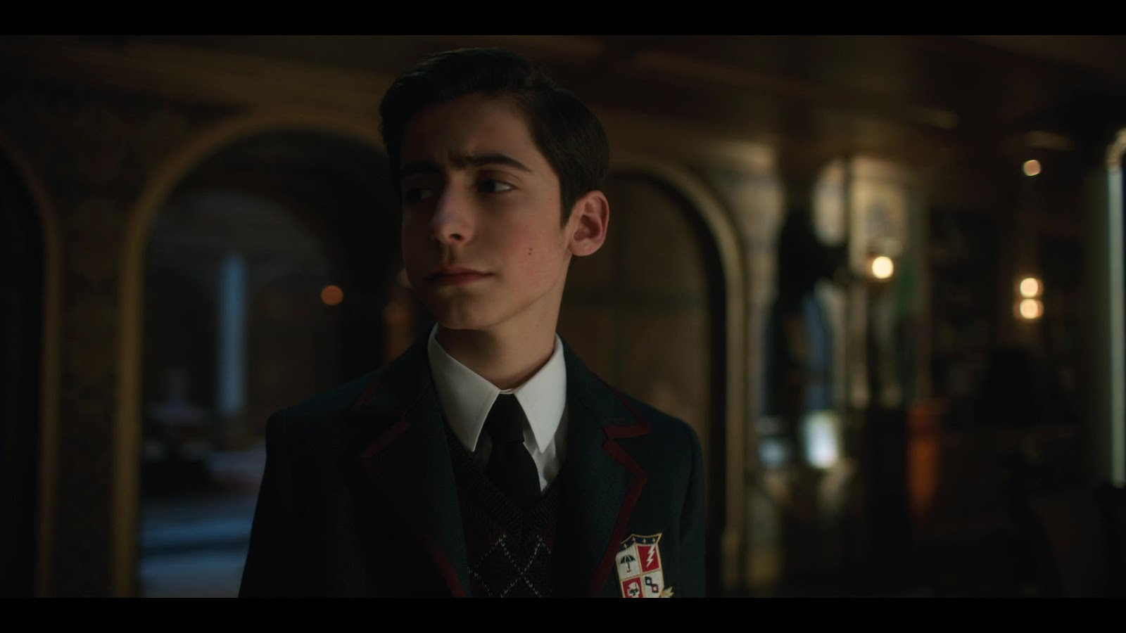 Эйдан галлахер академия амбрелла. Эйдан галлахер и пятый харгривз. Привет ваня академия амбрелла. Эйдан галлахер пятый академия амбрелла. Эйдан галлахер академия амбрелла я тут папочка.