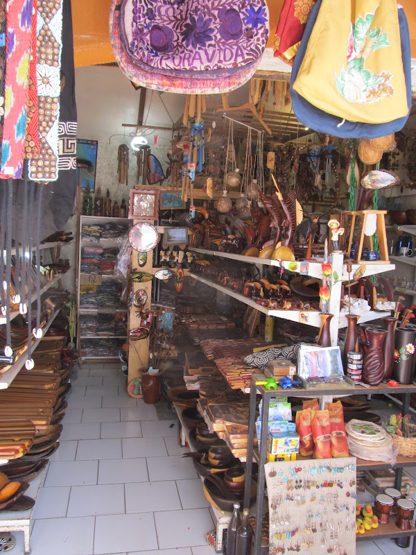 Costa Rica: Shopping In Tamarindo