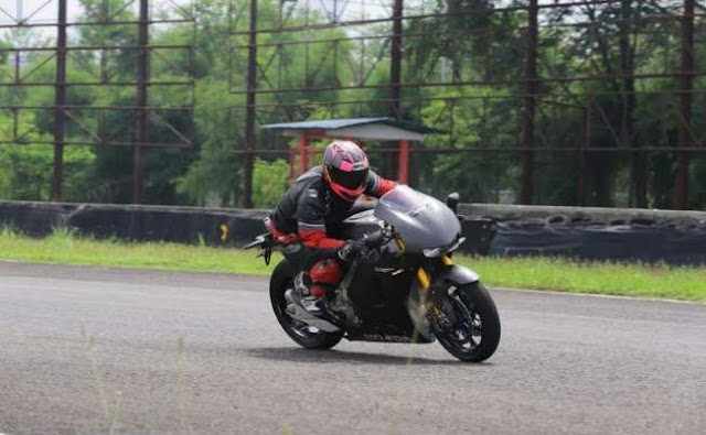 RC 213 V-S Di Geber Konsumen di Sentul Jawa Barat 2018 RC 213 V-S Di Geber Konsumen di Sentul Jawa Barat 2018