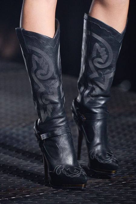 moloh: Catwalk Trend - Cowboy Boots