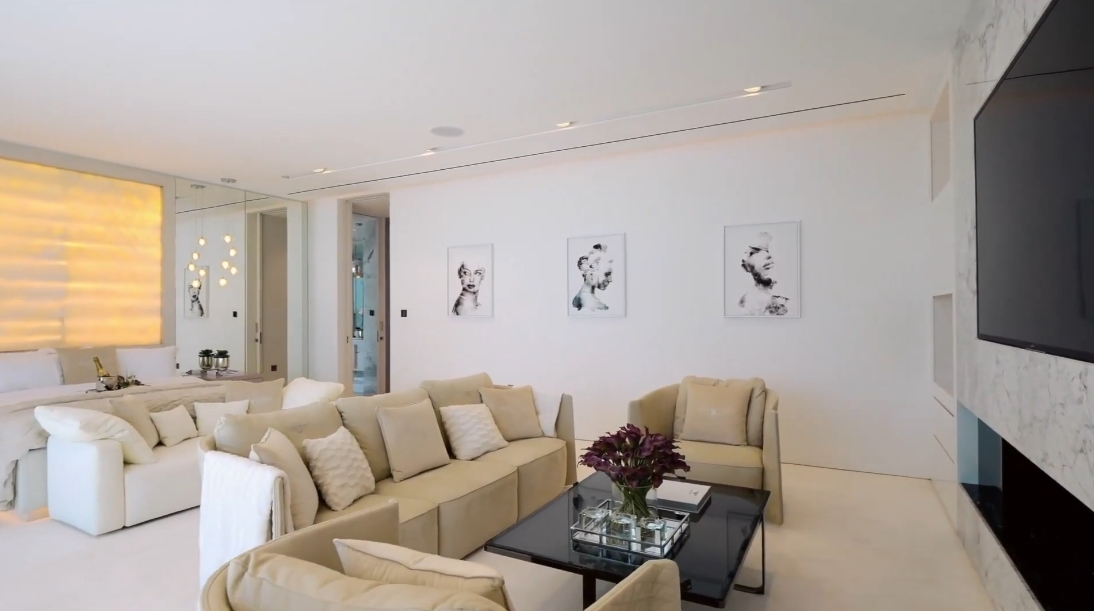 92 Interior Design Photos vs. ONE100, Palm Jumeirah Dubai Luxury Beach Mansion Tour