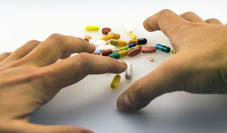 Stop Depending On Painkillers addiction of painkillers,after effects of pain killers,side effects of painkillers