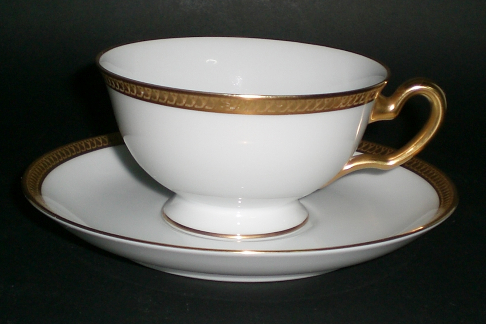 ***SOLD*** 2813 Noritake Okura Art China Japan 27Piece Porcelain Gold