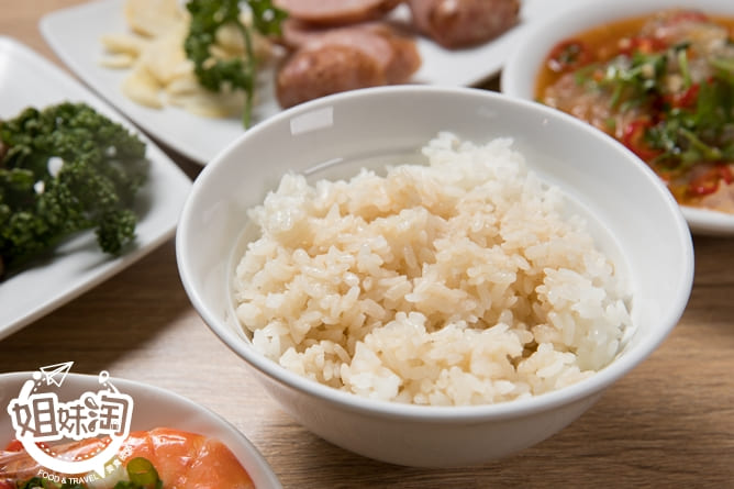 來吃魚輕食料理-左營區中式料理美食推薦