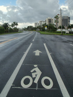 Carril de bicicletas en la A1A Carril de bicicletas en la A1A