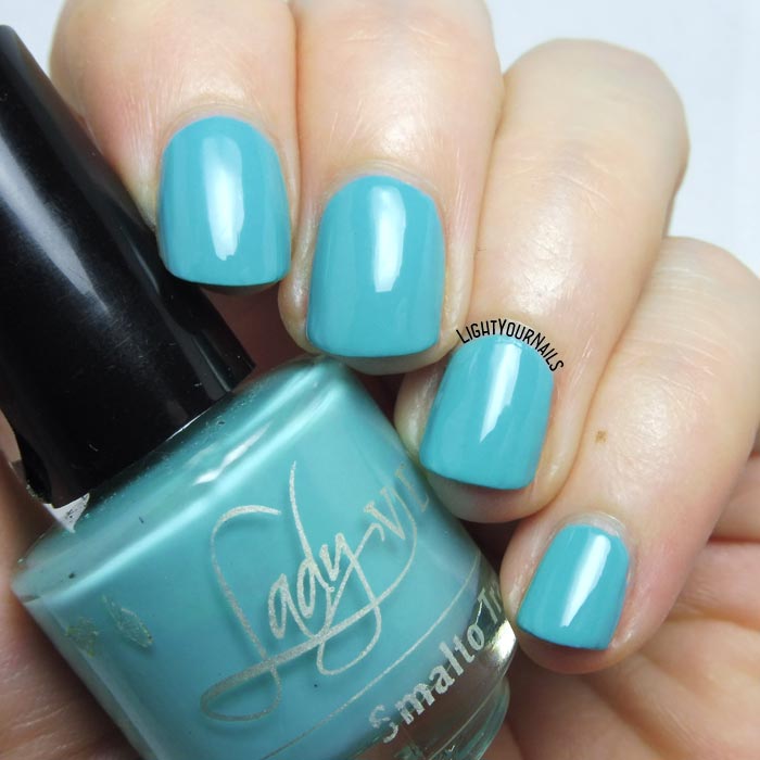 Smalto mini azzurro Lady Venezia Travel 04 mini blue nail polish #nails #unghie #ladyvenezia #lightyournails Smalto mini azzurro Lady Venezia Travel 04 mini blue nail polish #nails #unghie #ladyvenezia #lightyournails