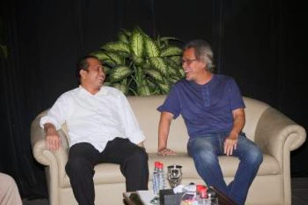 Menteri Marwan Gandeng Iwan Fals Bangun Desa Mandiri