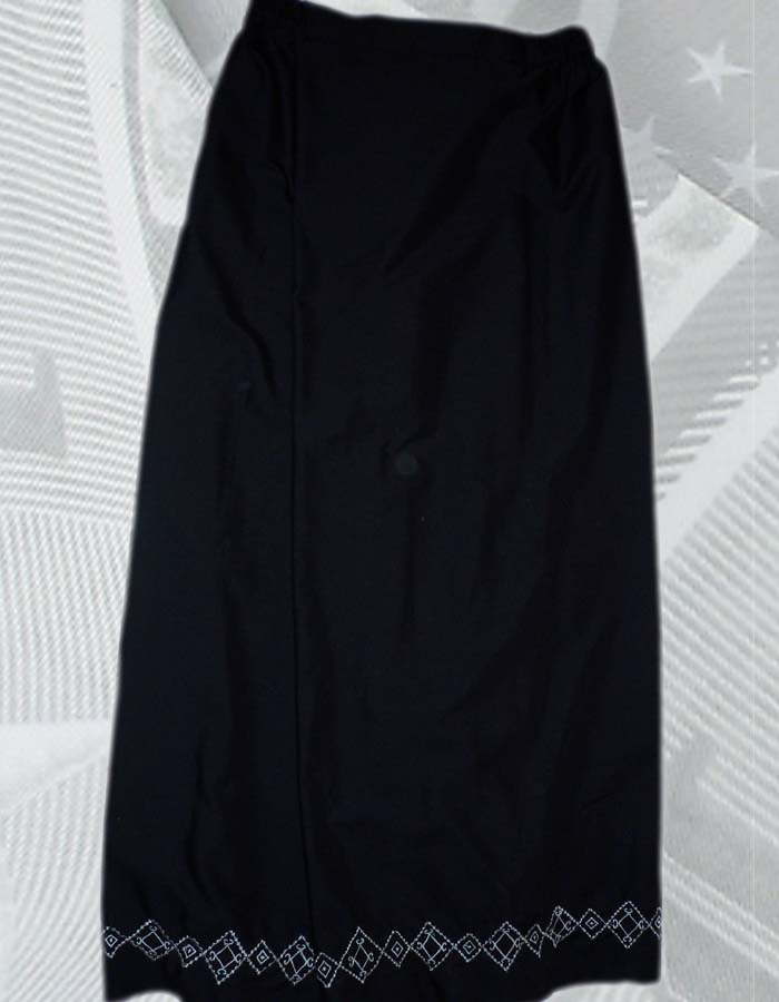 aneka sarung dan pakaian muslim: sarung celana bordir