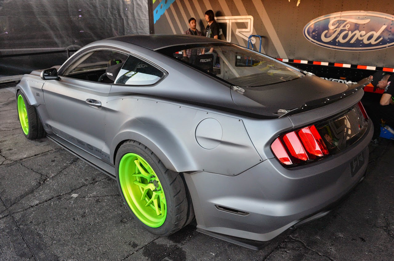 Ford Mustang RTR spec 5
