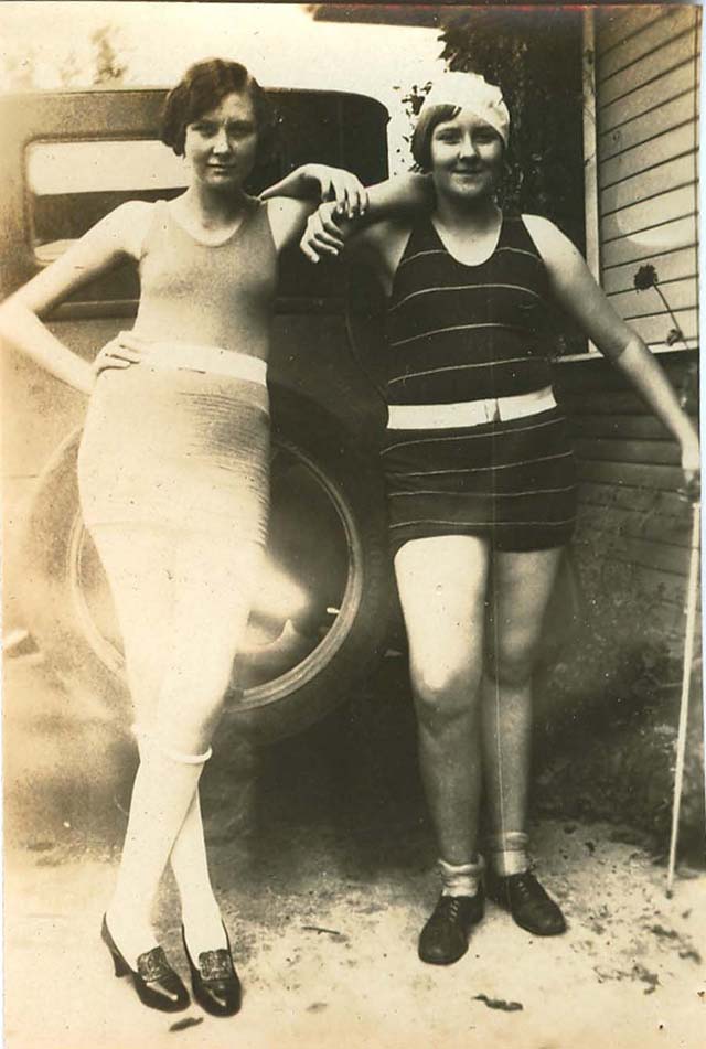 That's Why They Called Them 'Flappers' Playful Vintage Snapshots of